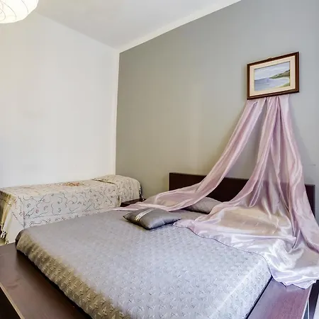Guest house Guest Rooms Fortuna
