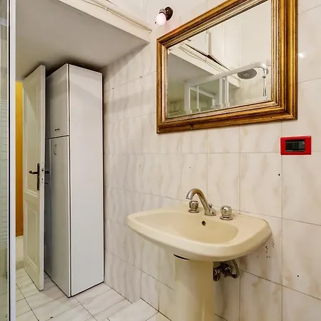 Guest house Guest Rooms Fortuna Rome
